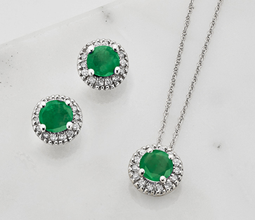 Emerald jewelry. Emerald jewelry.